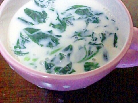 【栄養美人肌】簡単！ほうれん草の豆乳スープ
